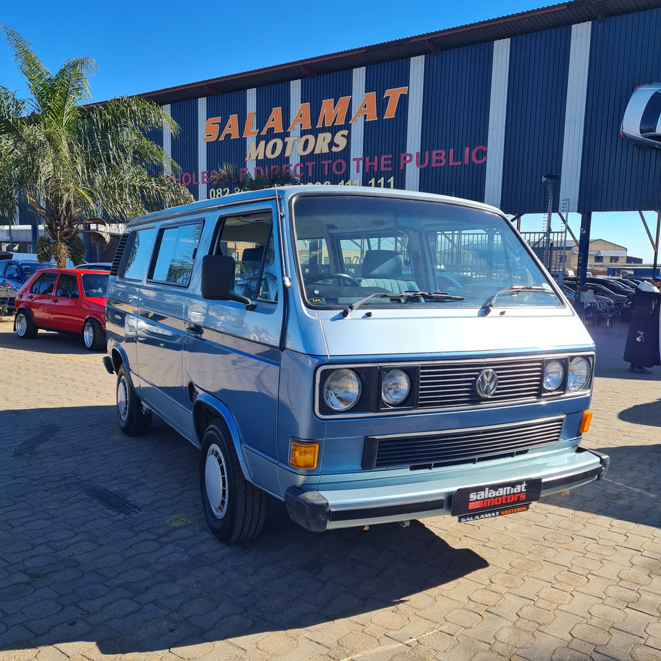 1998 Volkswagen Microbus 2.1L extremely low mileage