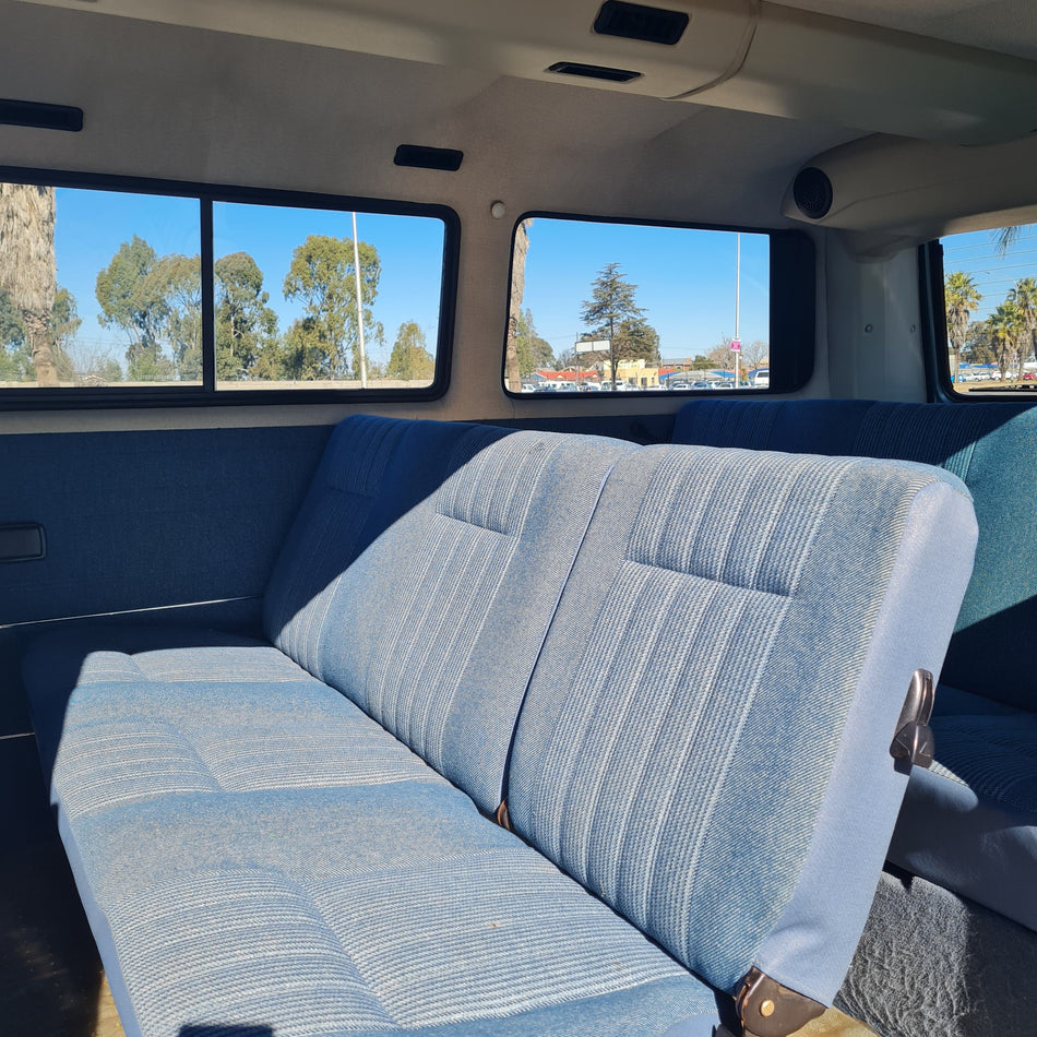 1998 Volkswagen Microbus 2.1L extremely low mileage