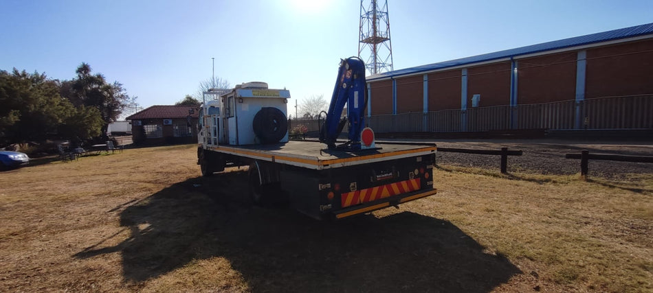 2012 ISUZU FSR 700 FLAT DECK CRANE
