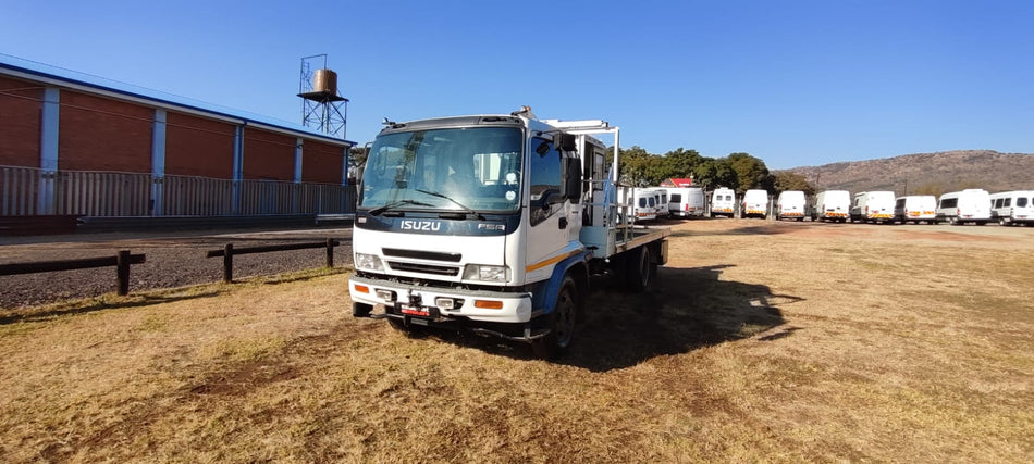 2012 ISUZU FSR 700 FLAT DECK CRANE