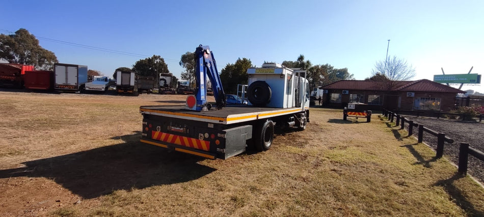 2012 ISUZU FSR 700 FLAT DECK CRANE