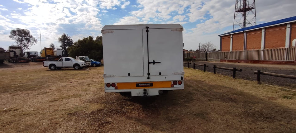 HINO FD 10.135 V/BODY