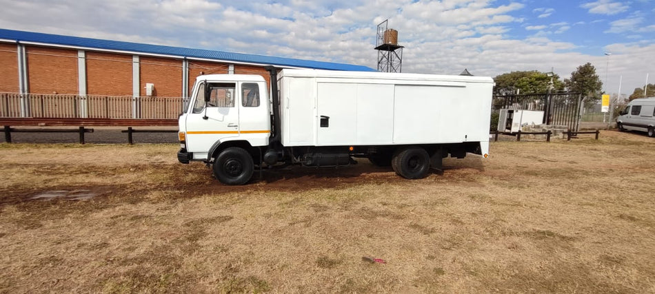 HINO FD 10.135 V/BODY