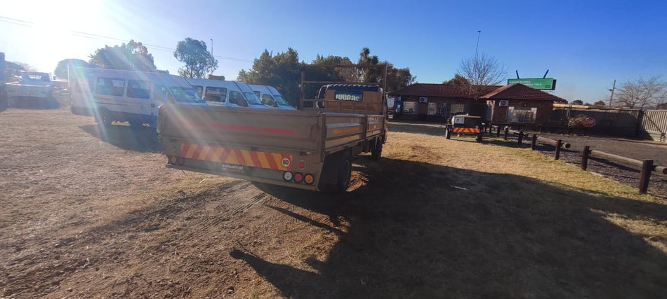 2009 Hino 300 Dropside