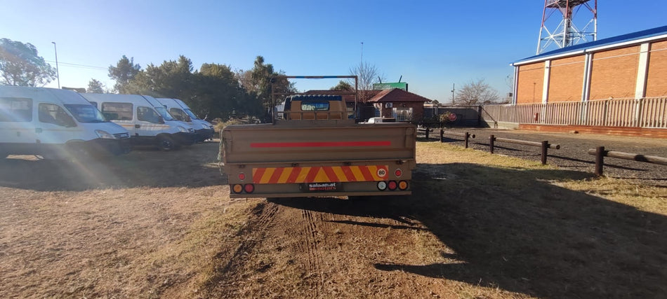 2009 Hino 300 Dropside