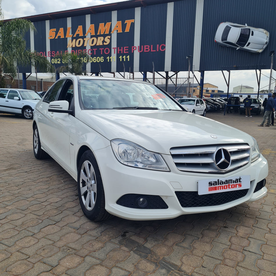 2013 Mercedes-Benz c180 auto low kms
