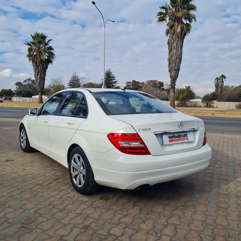 2013 Mercedes-Benz c180 auto low kms