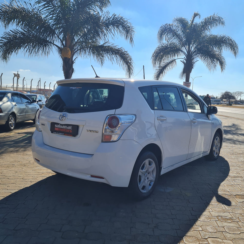 2009 Toyota Verso 1.6 7 seater
