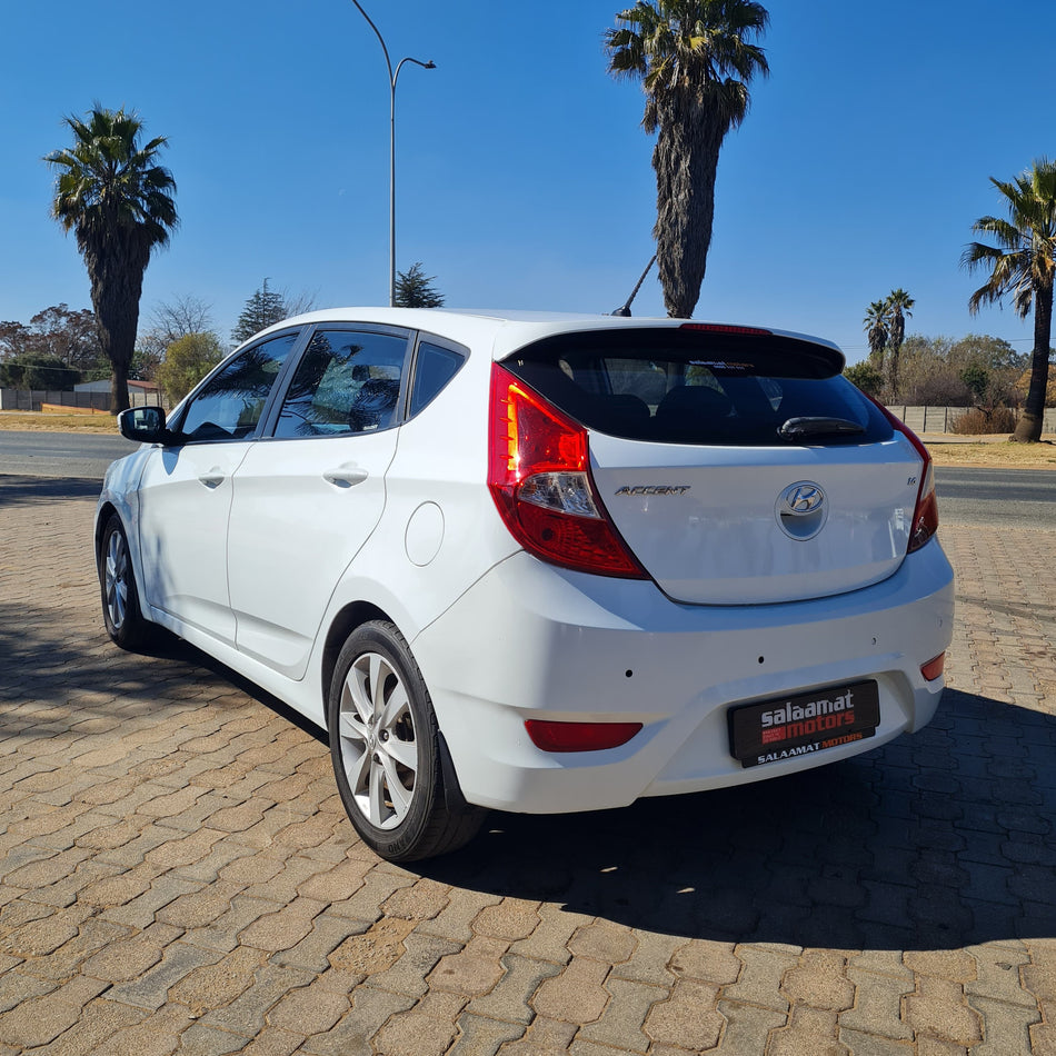2016 Hyundai Accent  Hatch 1.6 Fluid
