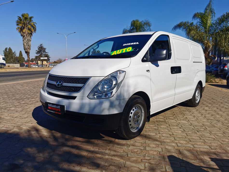 2012 Hyundai H1 Bus Panel van 2.5 diesel auto