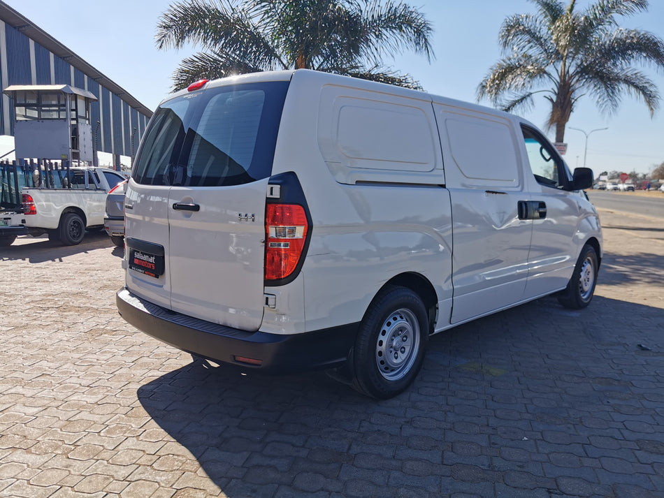 2012 Hyundai H1 Bus Panel van 2.5 diesel auto