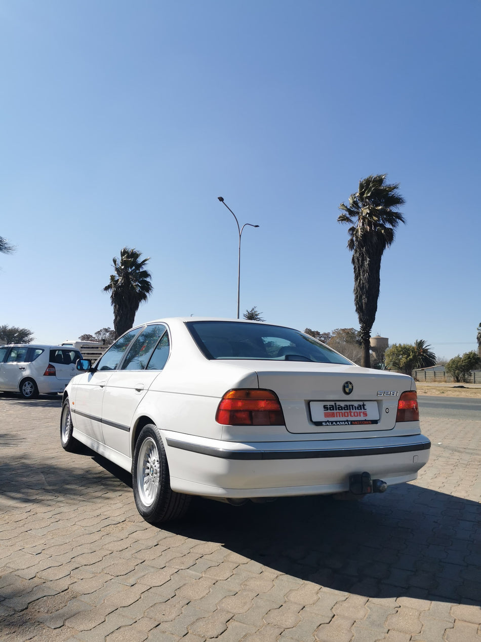 Bmw 528i automatic