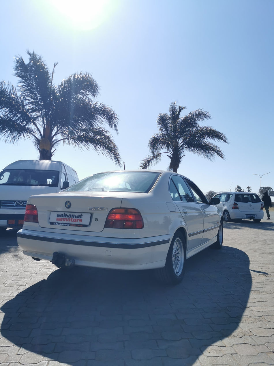 Bmw 528i automatic