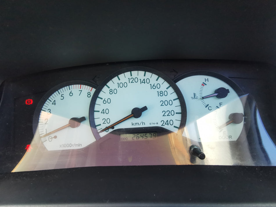2004 Toyota Corolla 140i GLE