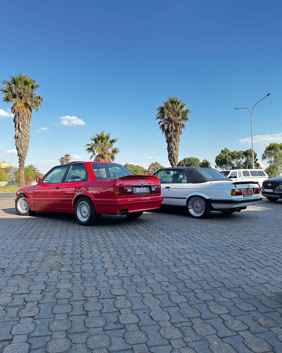 1990 BMW E30 325iS