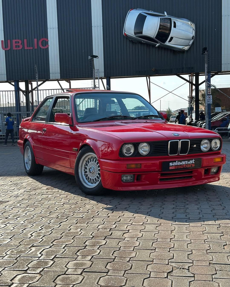 1990 BMW E30 325iS