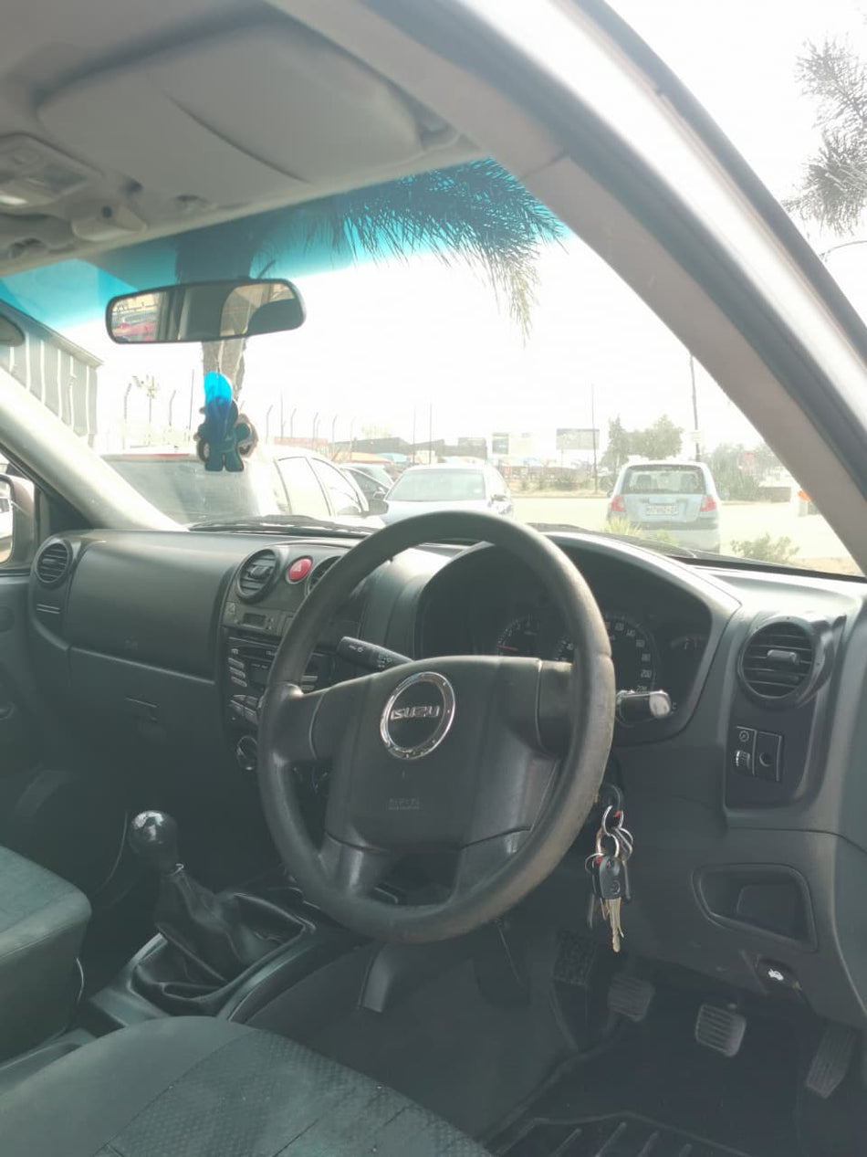 2009 Isuzu KB250D