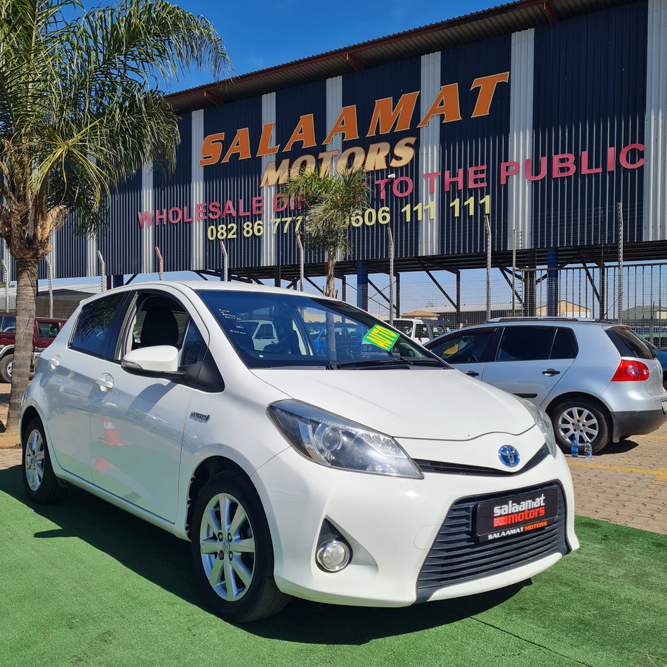 2012 Toyota Yaris Hybrid 1.5 Synergy Drive Automatic