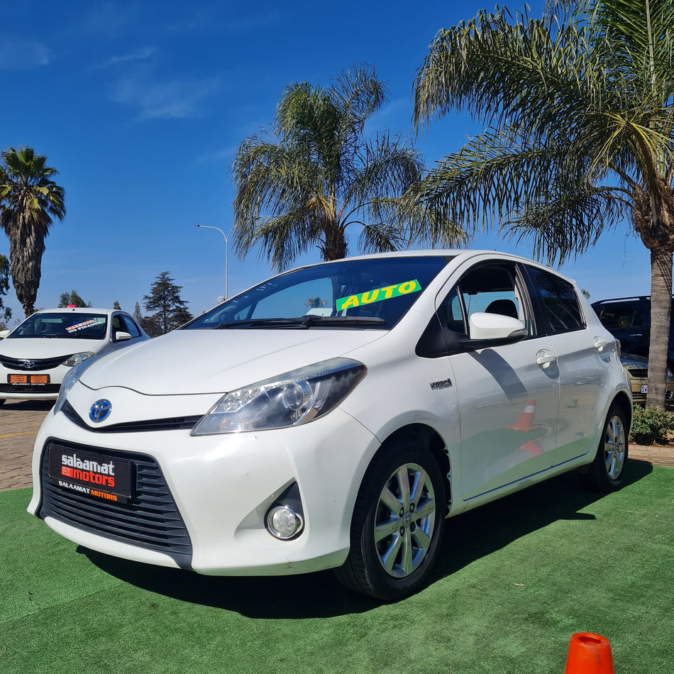 2012 Toyota Yaris Hybrid 1.5 Synergy Drive Automatic