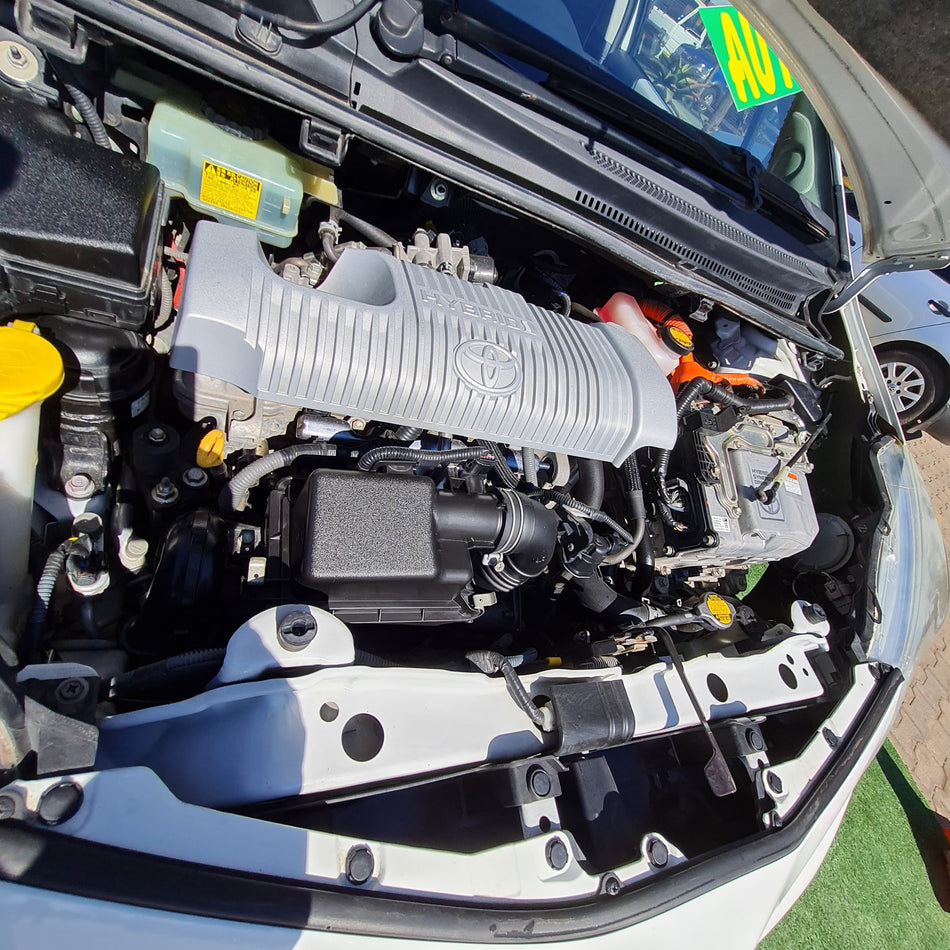 2012 Toyota Yaris Hybrid 1.5 Synergy Drive Automatic