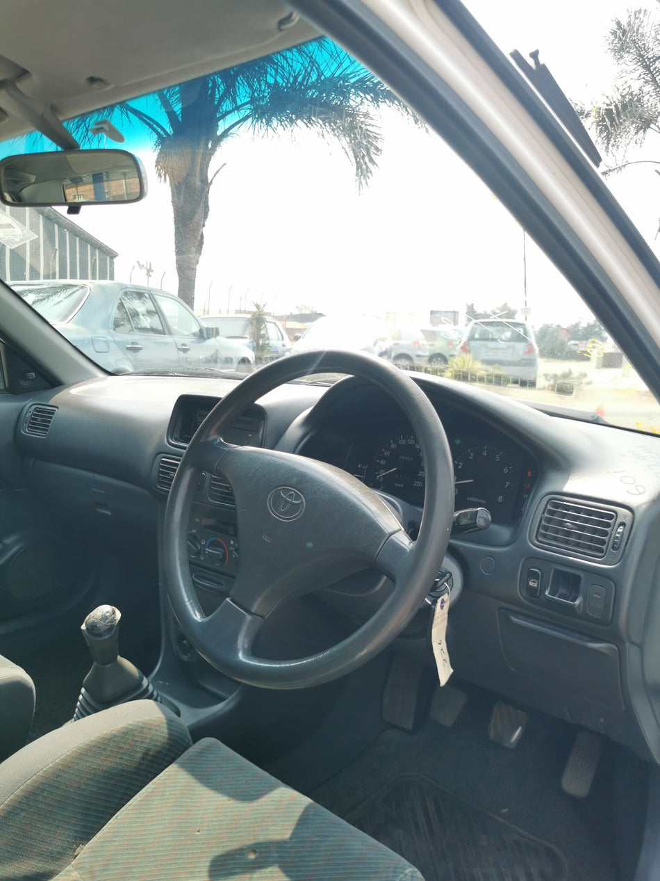 2001 Toyota Corolla 160i GLE