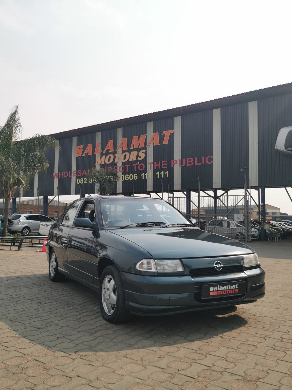 1995 Opel Astra 180i