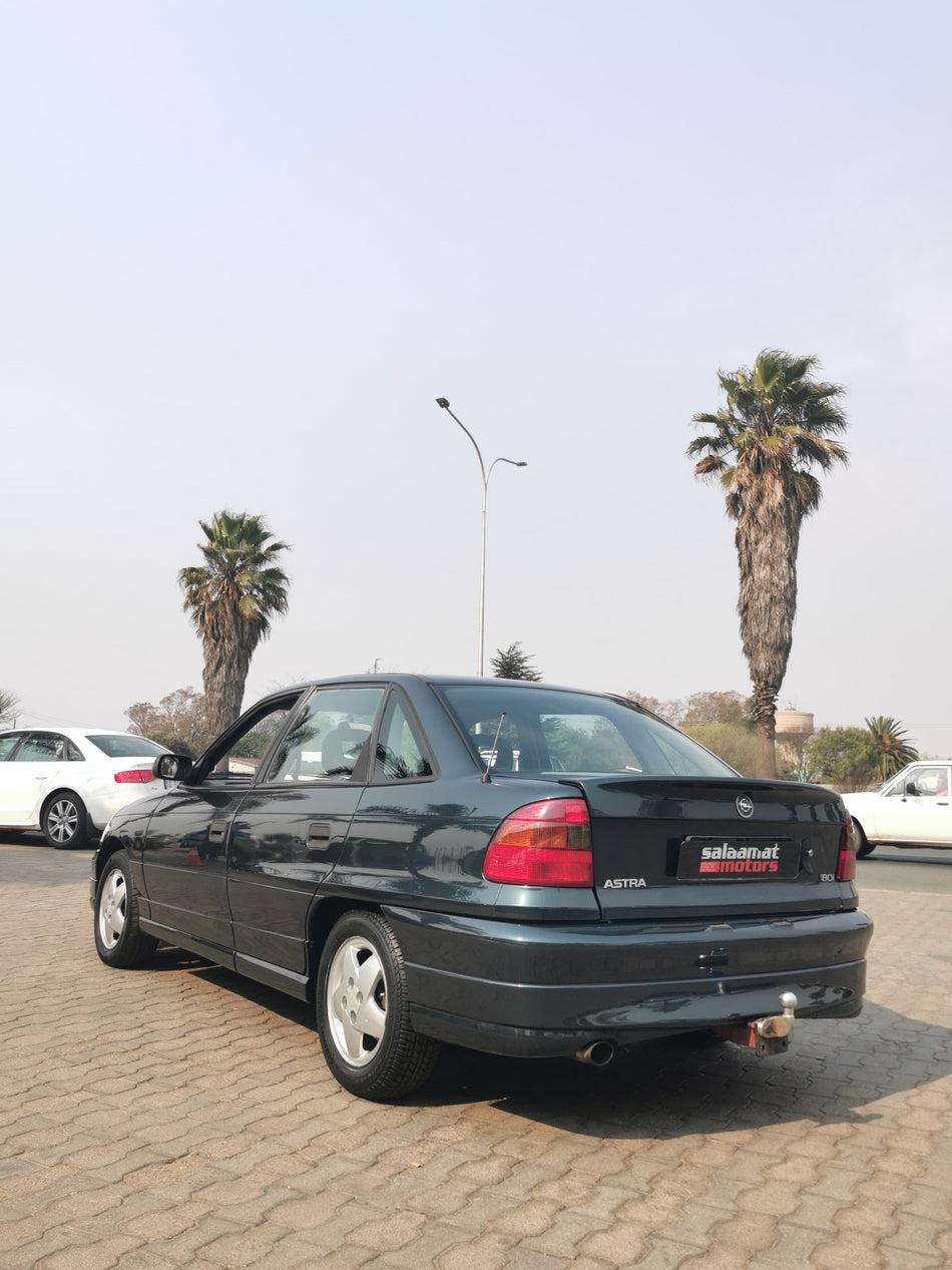 1995 Opel Astra 180i