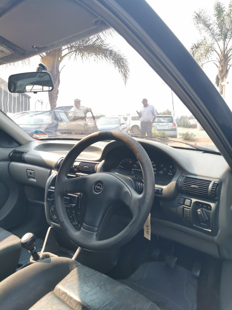1995 Opel Astra 180i