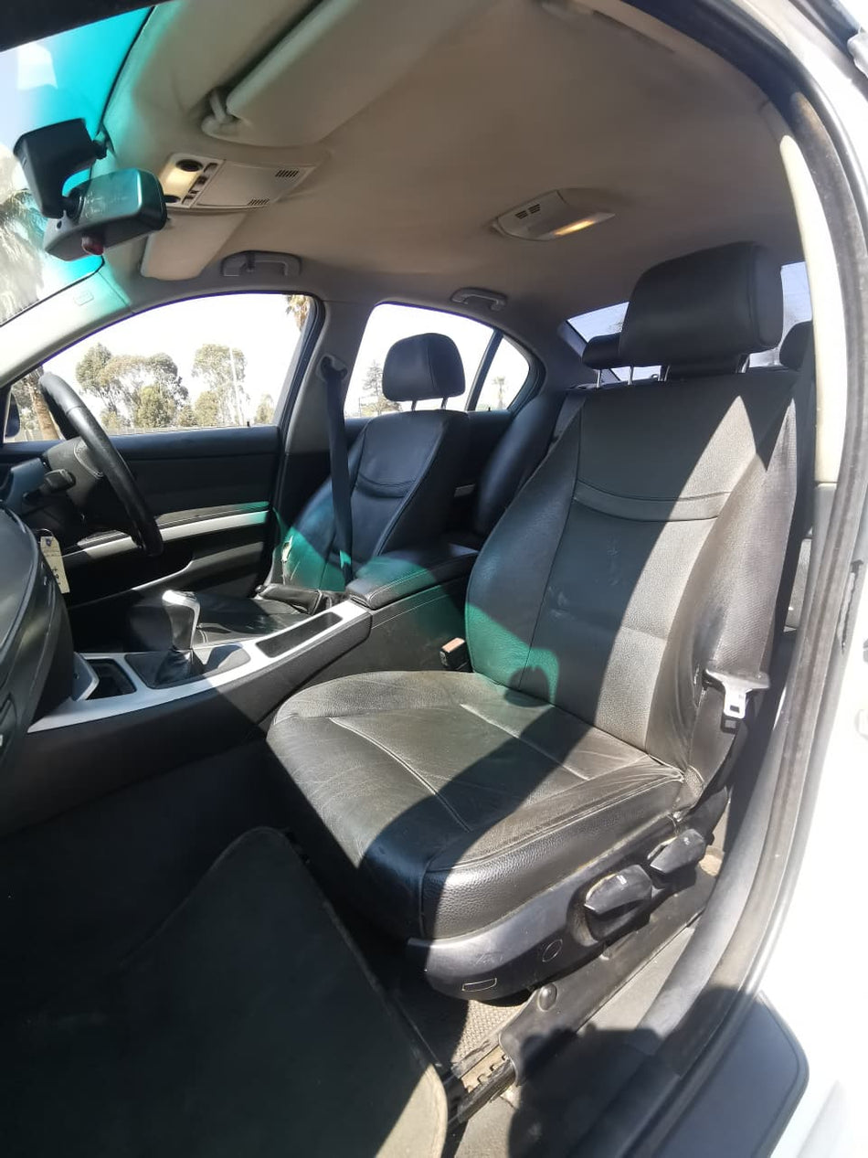 2009 BMW 320i