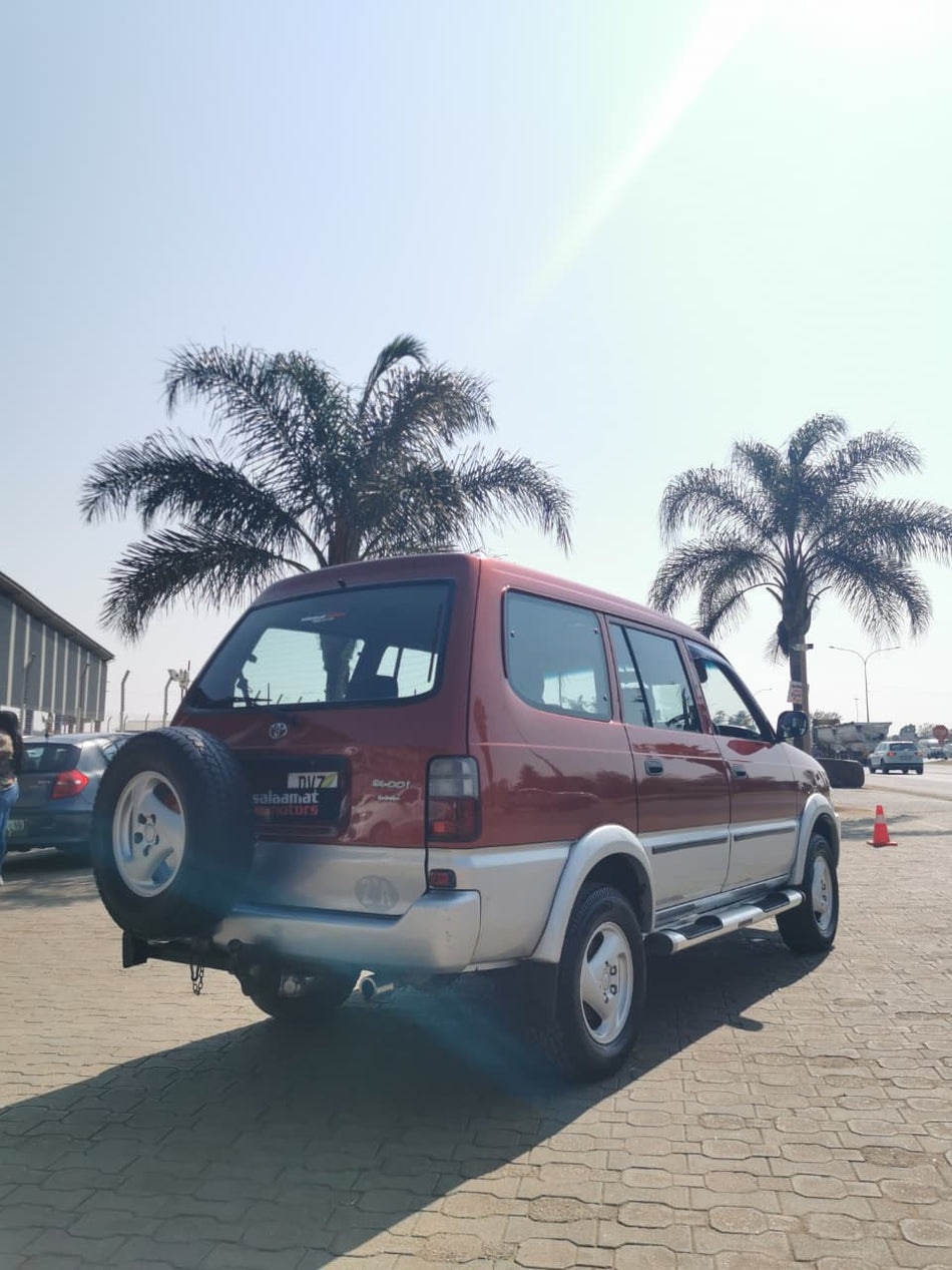 2000 Toyota Condor 2.4i 4x4