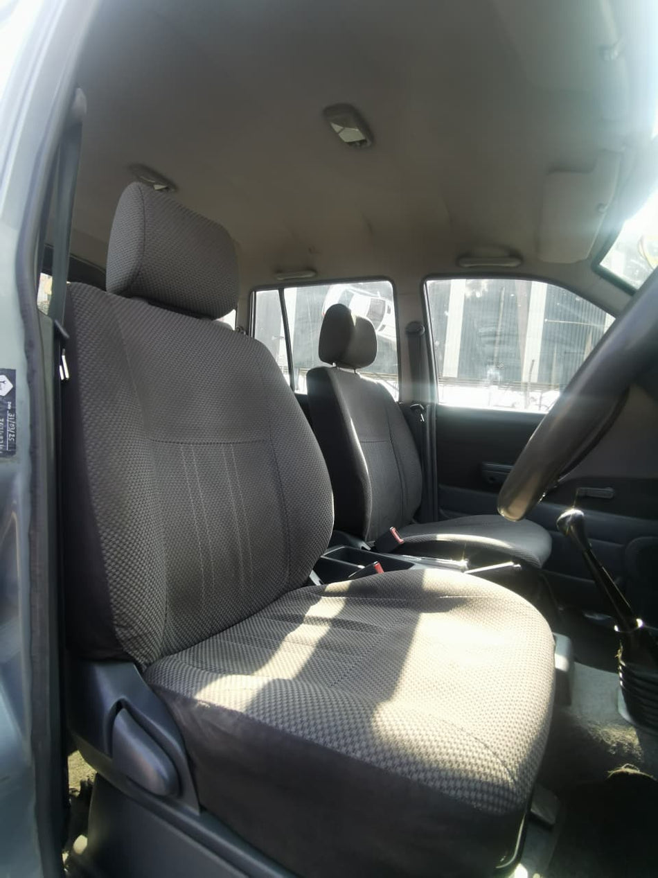 2004 Toyota Condor 3000D
