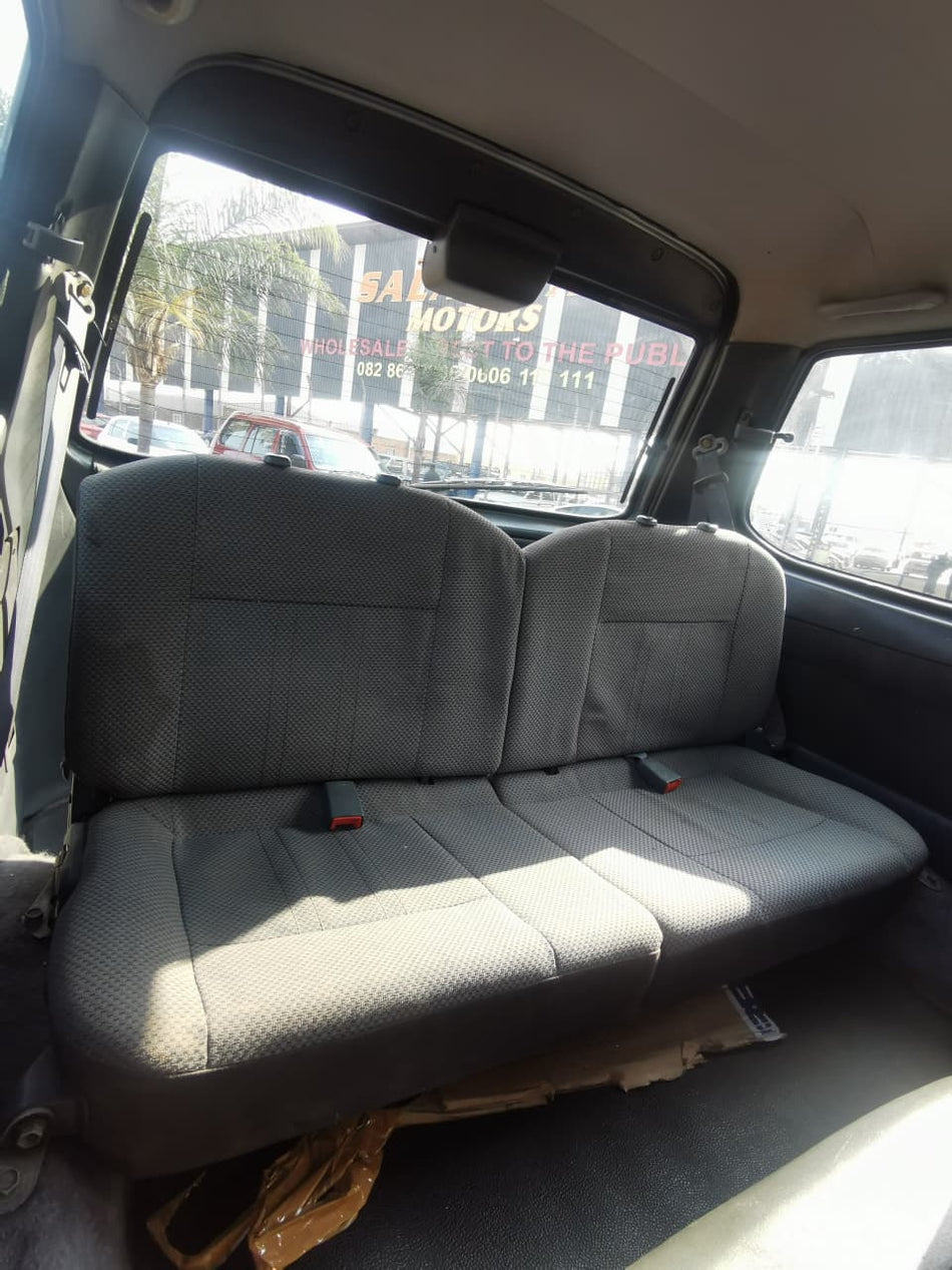 2004 Toyota Condor 3000D