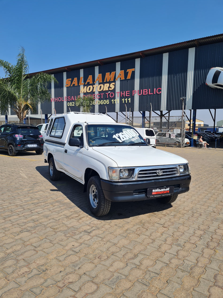 1999 Toyota Hilux