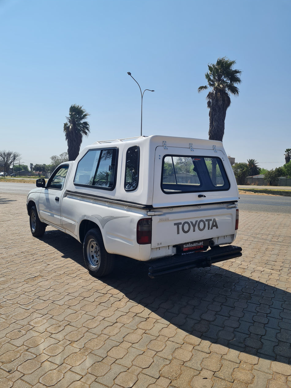 1999 Toyota Hilux