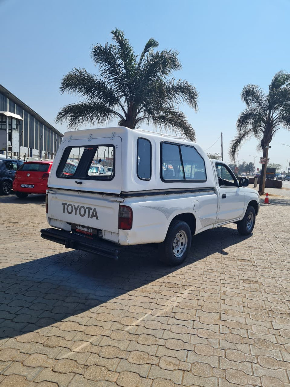 1999 Toyota Hilux