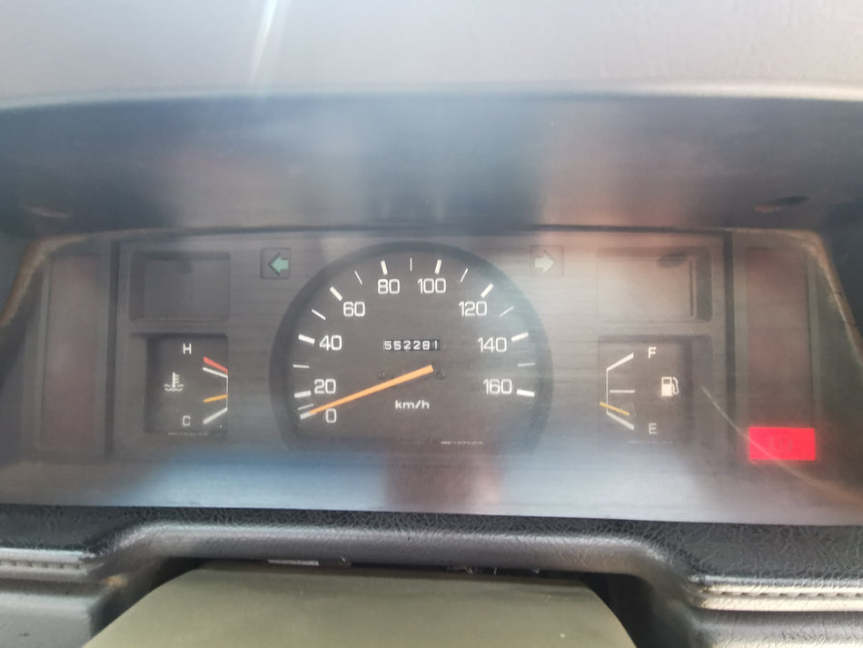 Toyota Hilux 4Y LWB