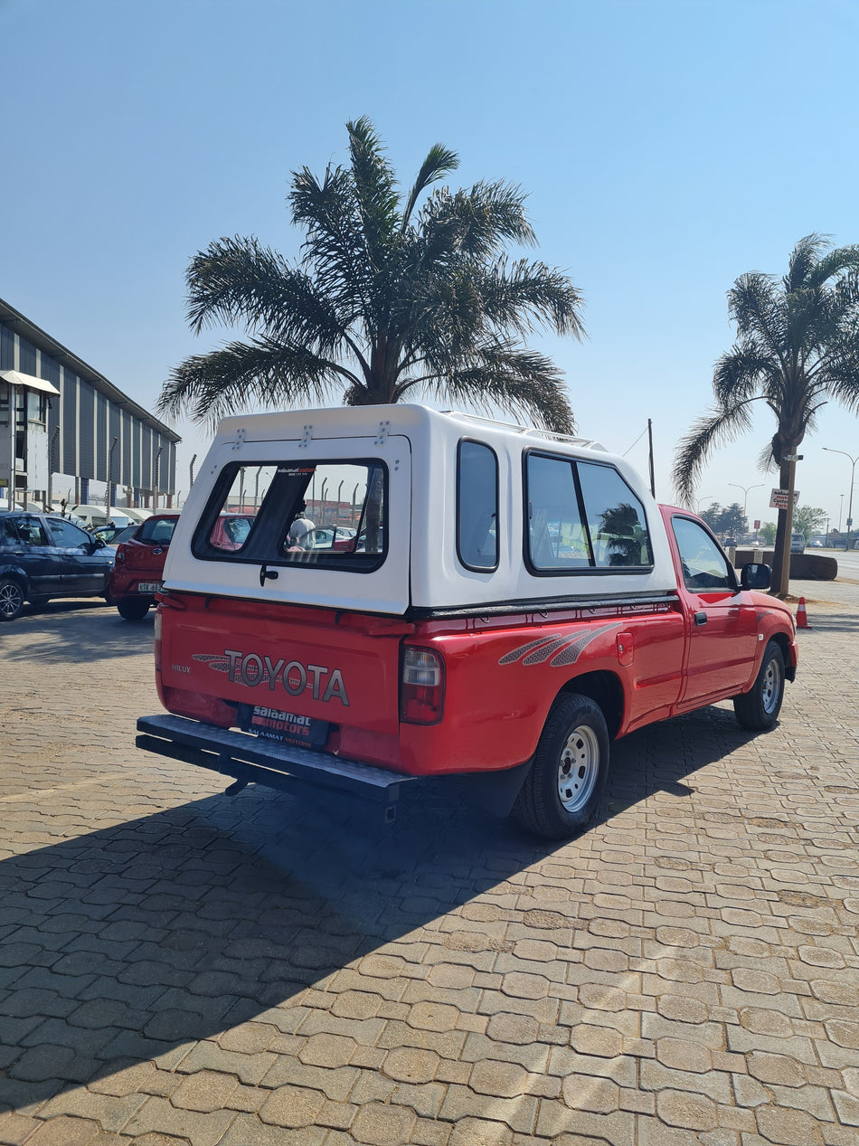 2003 Toyota Hilux 2.4 Diesel LWB