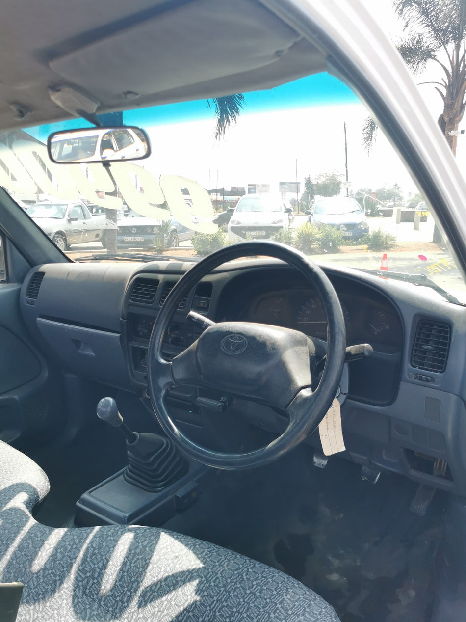 Toyota Hilux 2.0 SWB