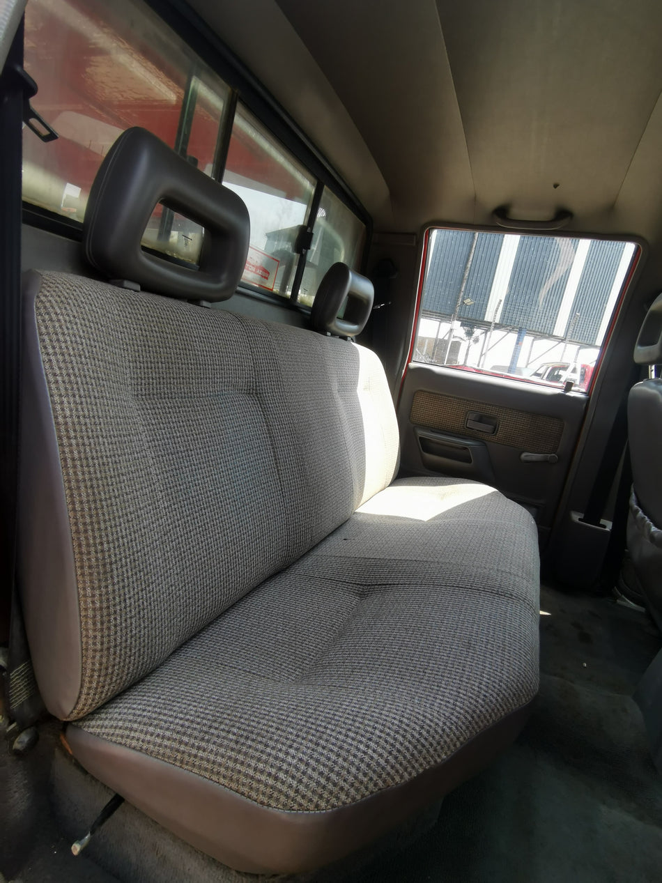 1995 Isuzu KB280D