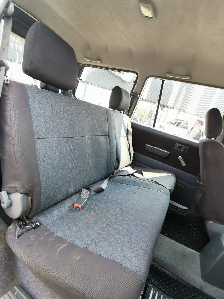 2004 Toyota Condor 2000i