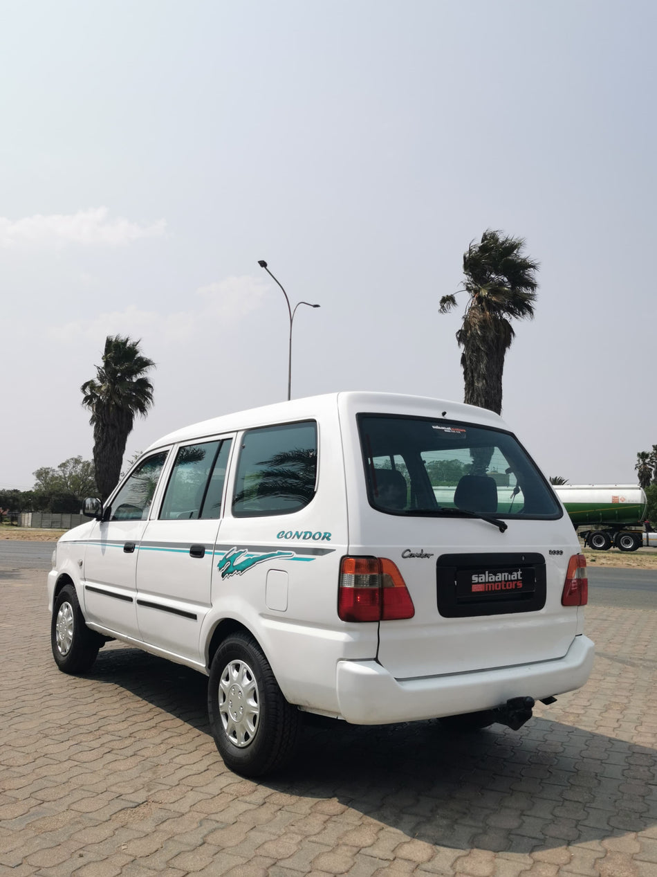 2004 Toyota Condor 2000i