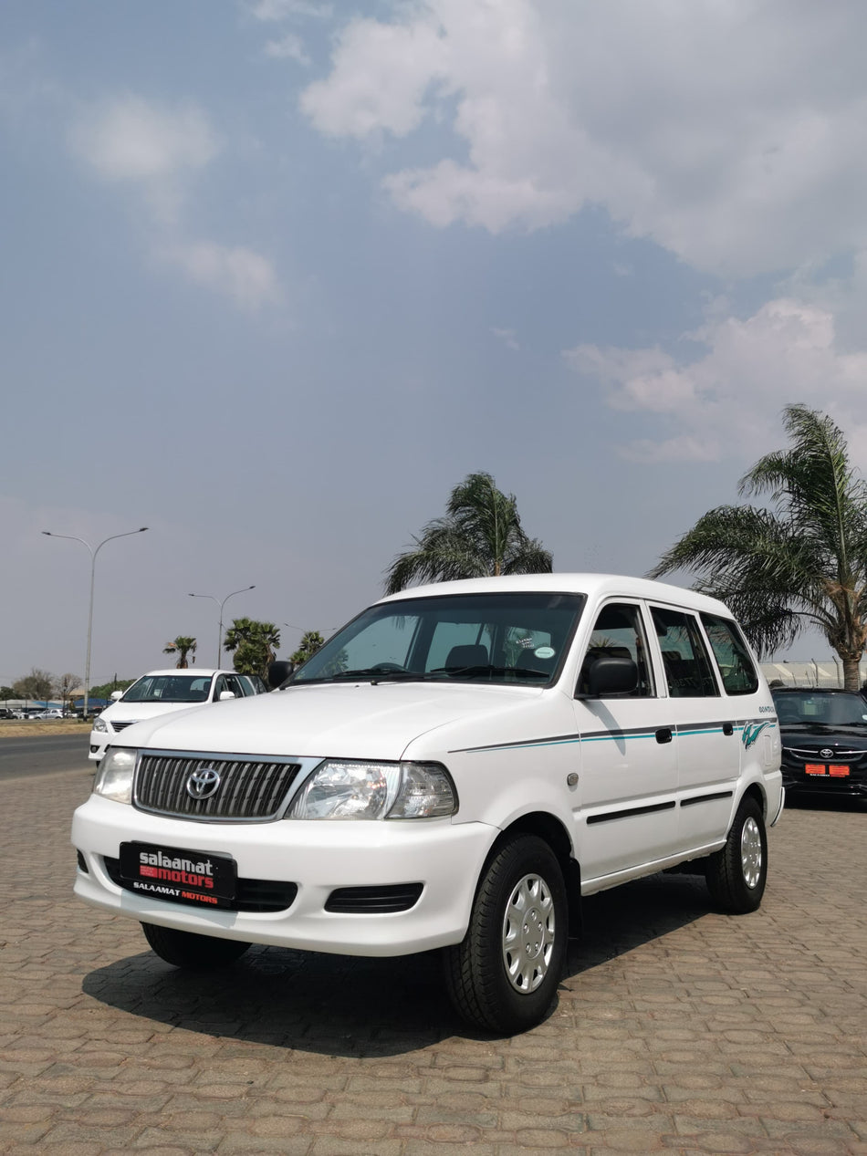 2004 Toyota Condor 2000i