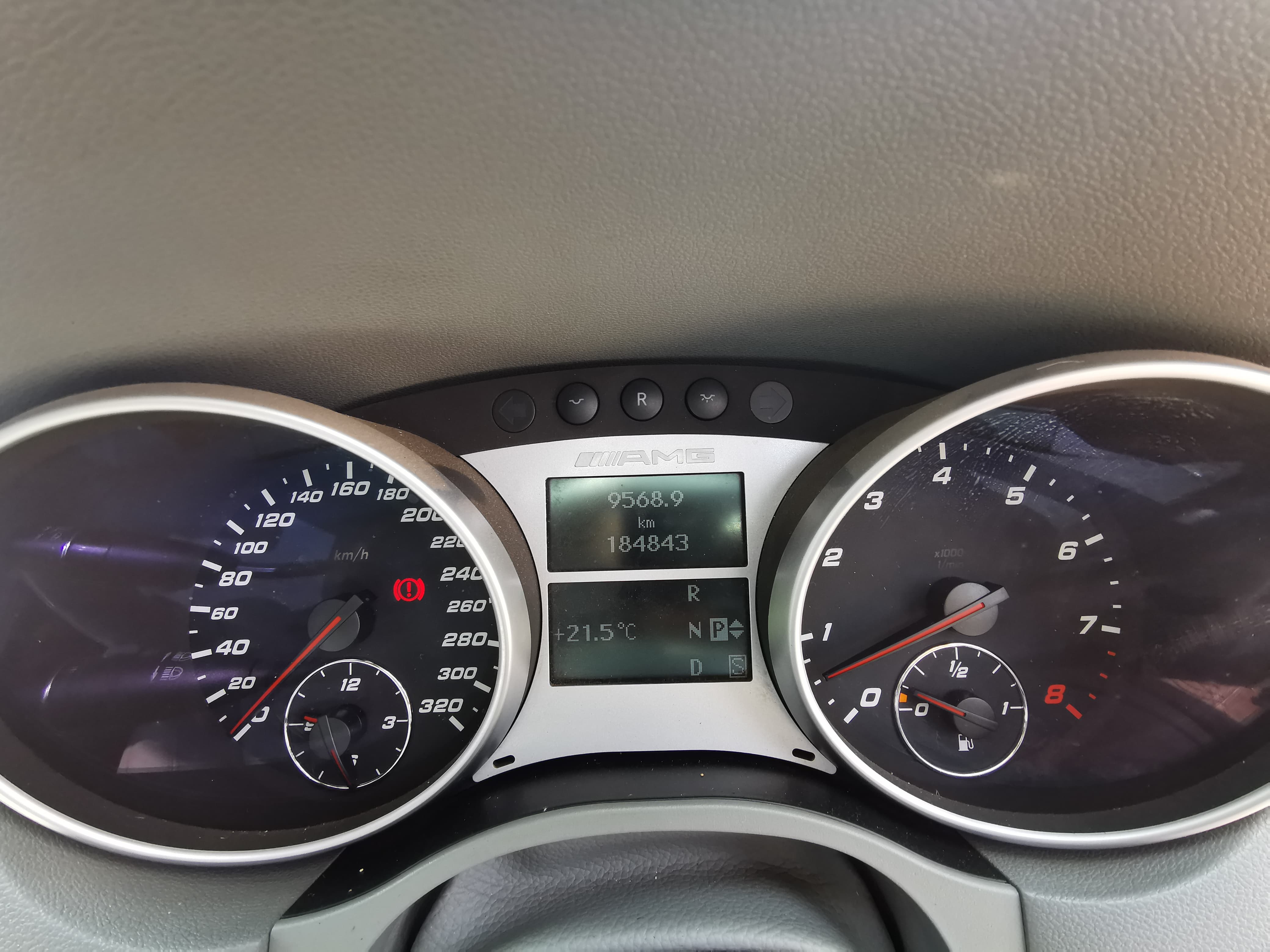 2004 Mercedes-Benz ML 63 AMG Automatic – Salaamat Motors