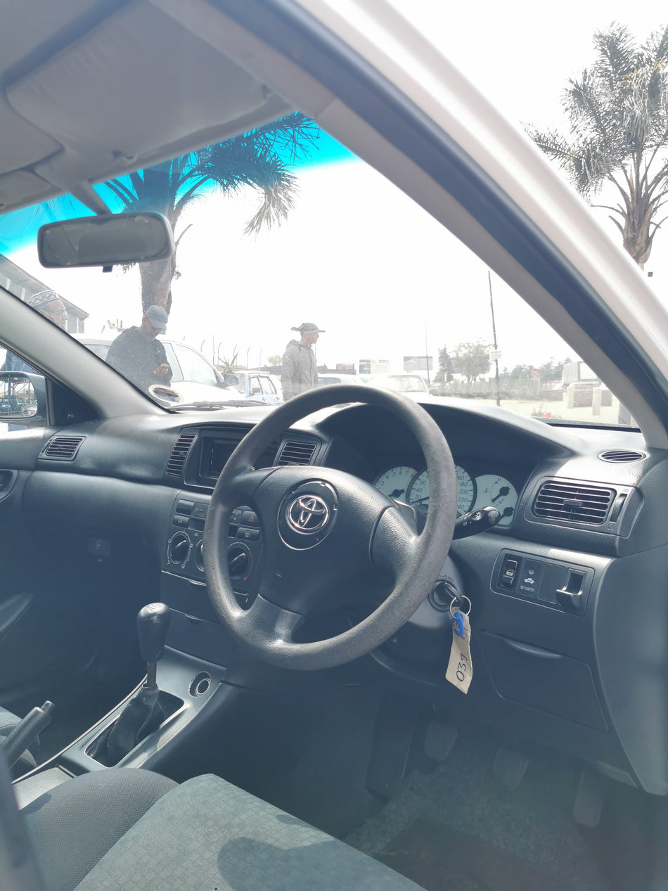 2004 Toyota Corolla 140i