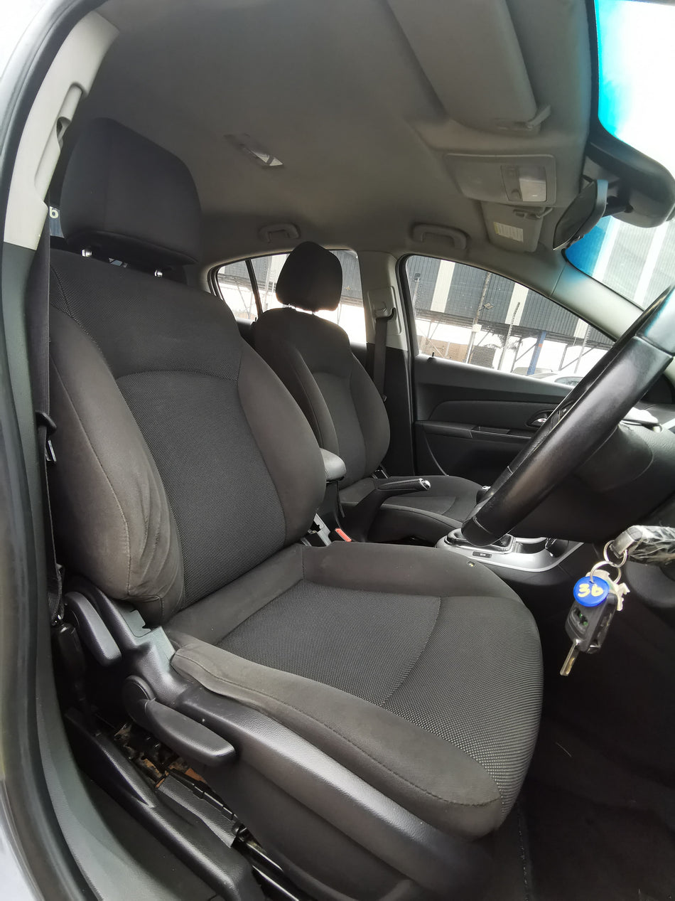 2013 Chevrolet Cruze LS