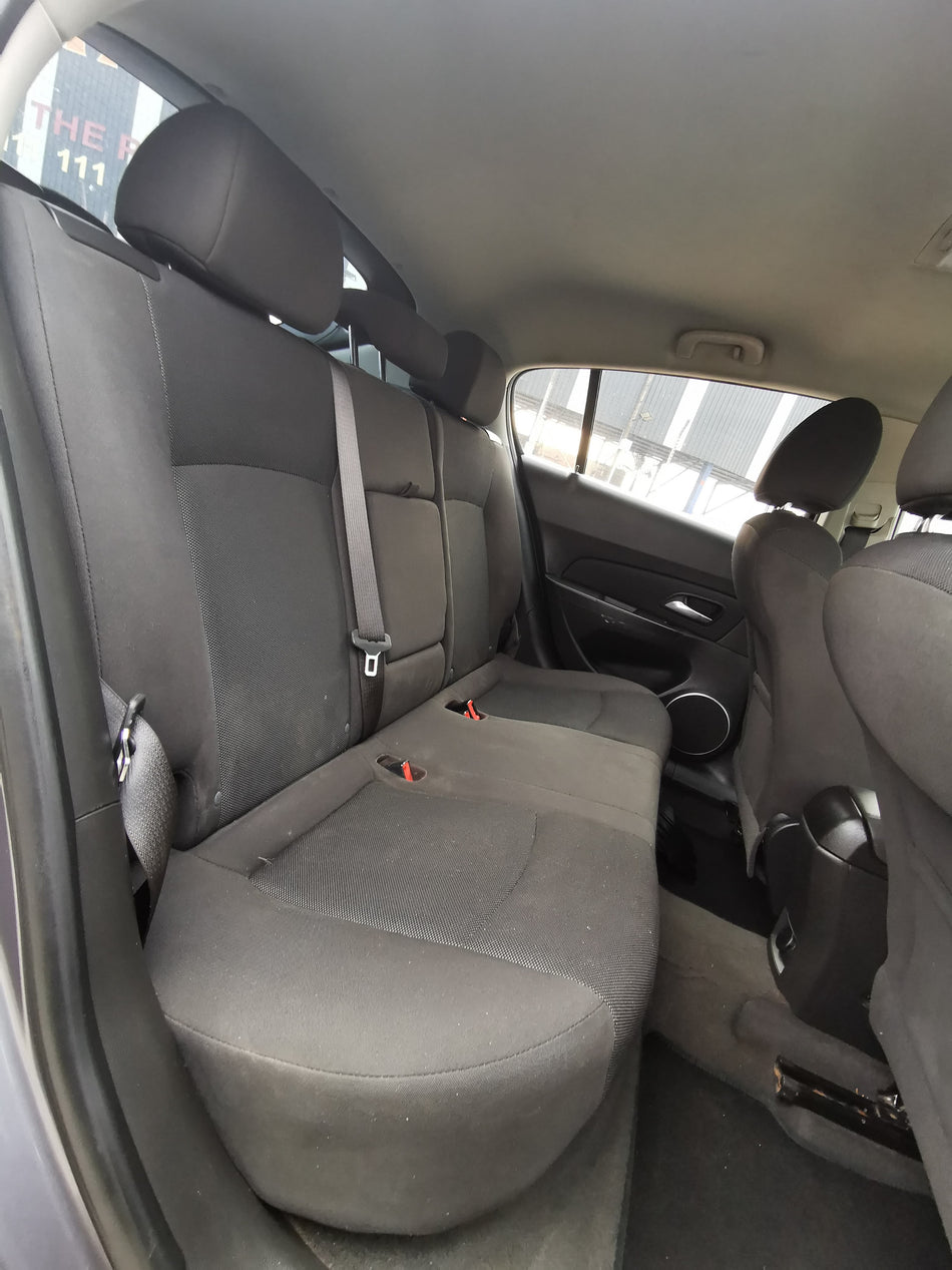 2013 Chevrolet Cruze LS