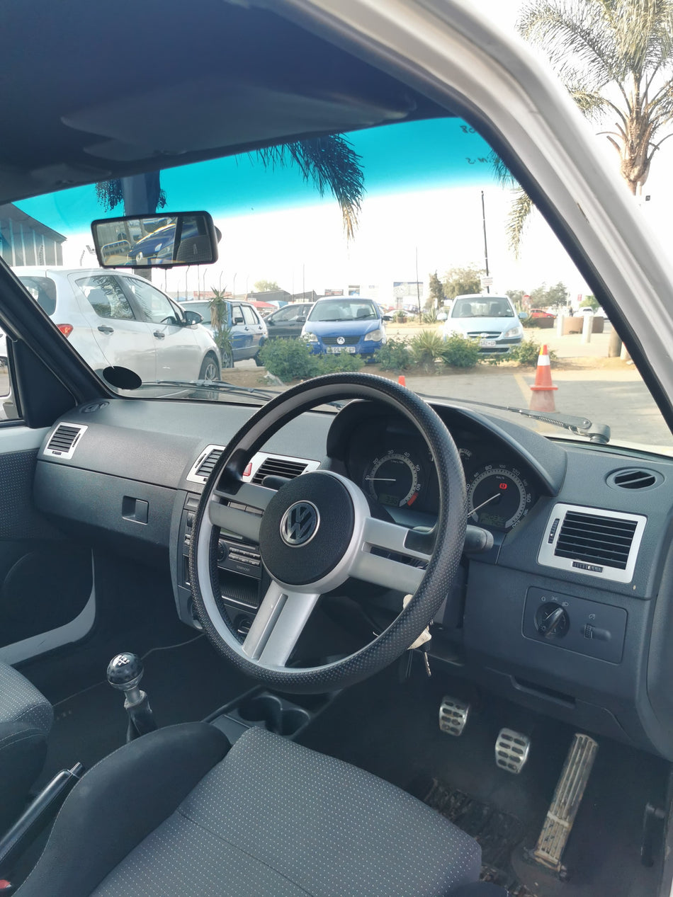 2005 Volkswagen Velocity 1.4i