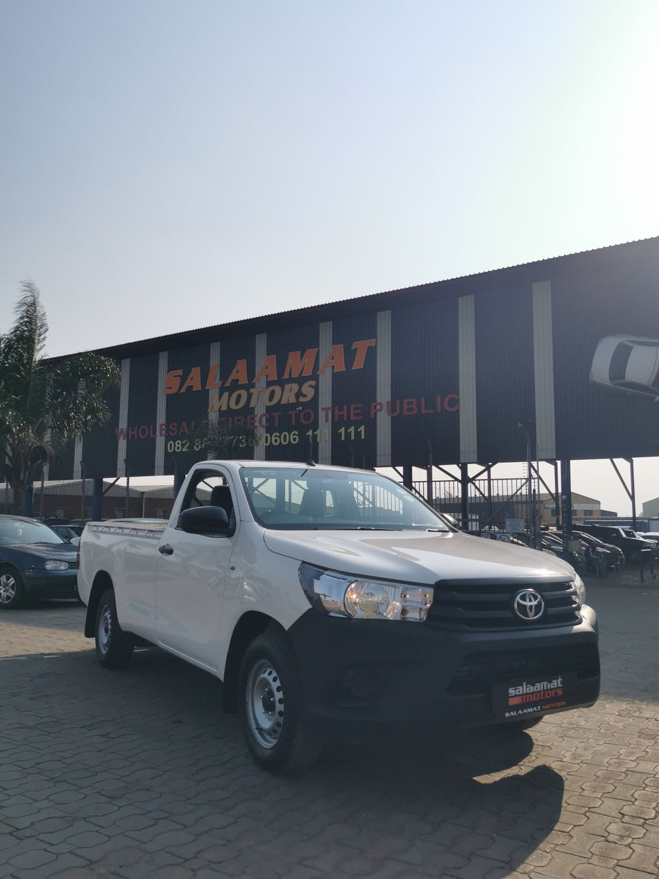 2022 Toyota Hilux 2.0 Petrol