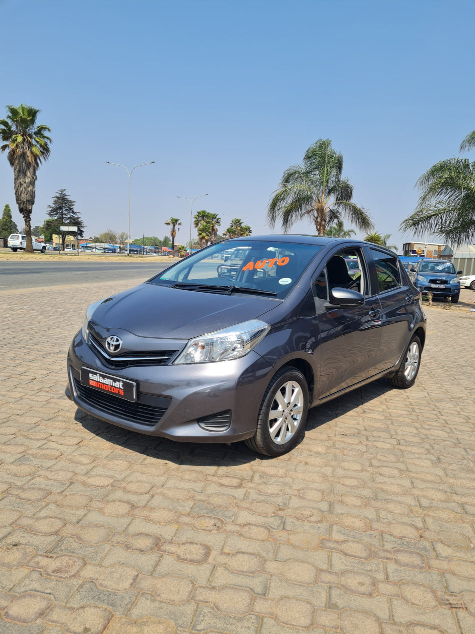 2013 Toyota Yaris 1.3 CVT Automatic