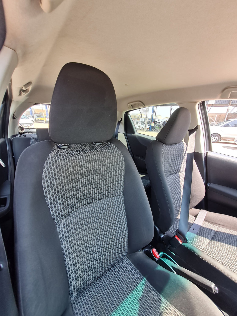 2013 Toyota Yaris 1.3 CVT Automatic